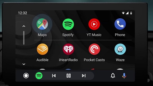 車内のAndroid Auto画面
