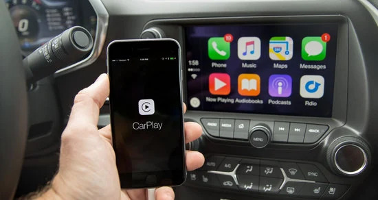 Apple Carplayを通じてAmazonミュージックを車で聞く